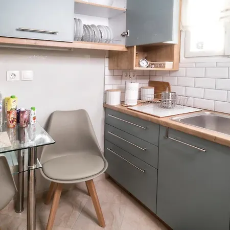 Holiday home Mary's Dreamy Maisonette *