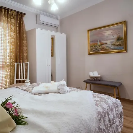 Vakantiehuis Mary's Dreamy Maisonette-volos, Peaceful Area Volos