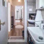 Mary's Dreamy Maisonette Golos