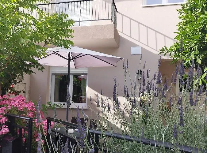 Дом отдыха Mary's Dreamy Maisonette